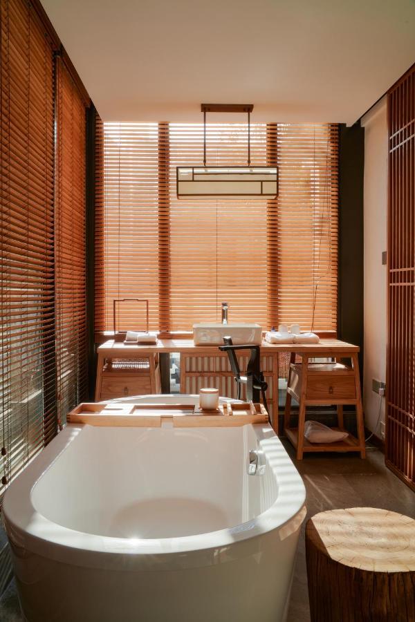 Uin Oriental Hotel Уси Экстерьер фото